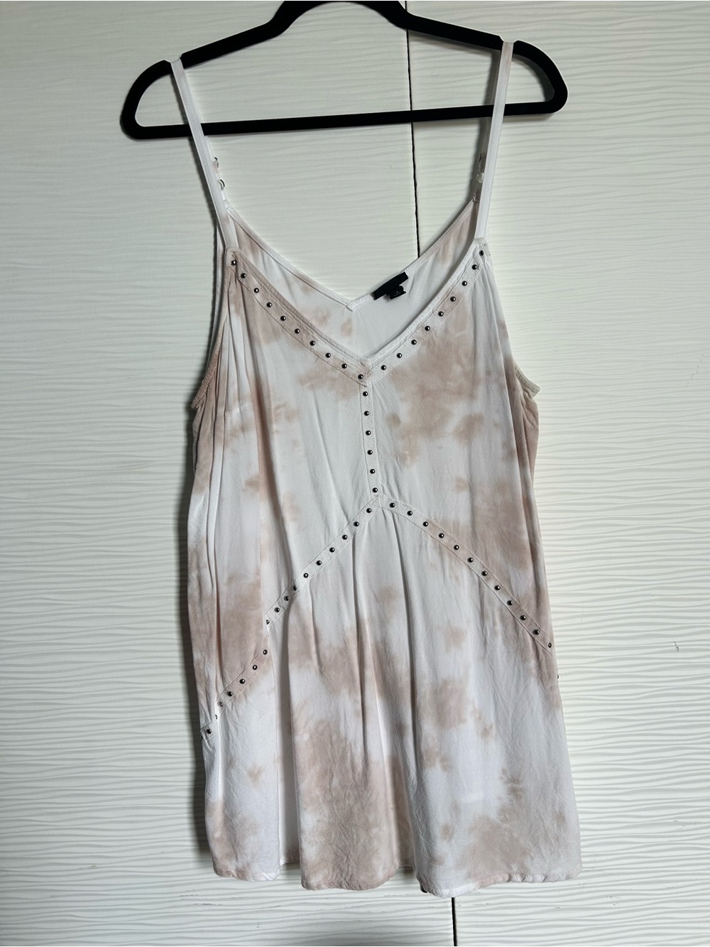 torrid Ivory and Tan Tie-Dye Stud-Trim Cami